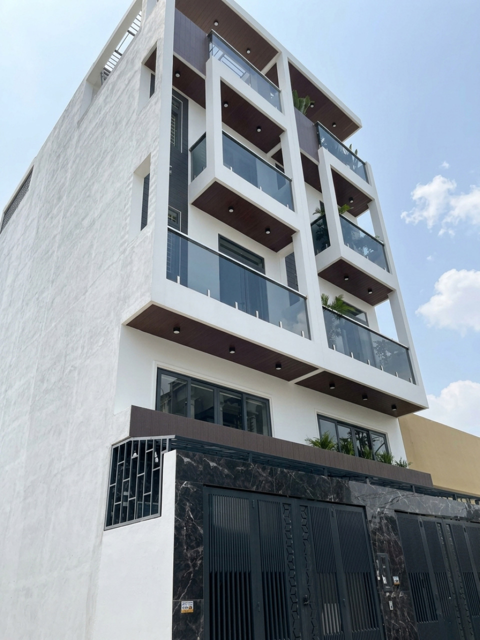 KH002* Mặt tiền kinh doanh đỉnh sát UBND An Phú Đông - Giá 6.x tỷ